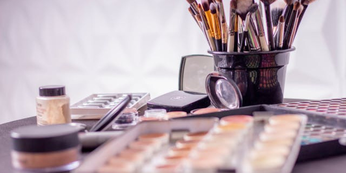 Finding the Best Makeup Artist in Bhopal: Your Guide to Flawless Beauty