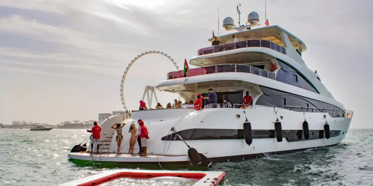 Luxury Yacht Rental in Dubai: A World of Elegance and Adventure