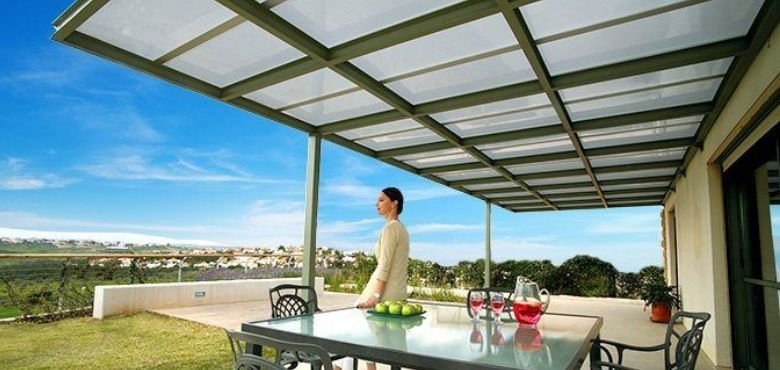 Painting Polycarbonate Plastic Roof Panels: Do’s and Dont’s