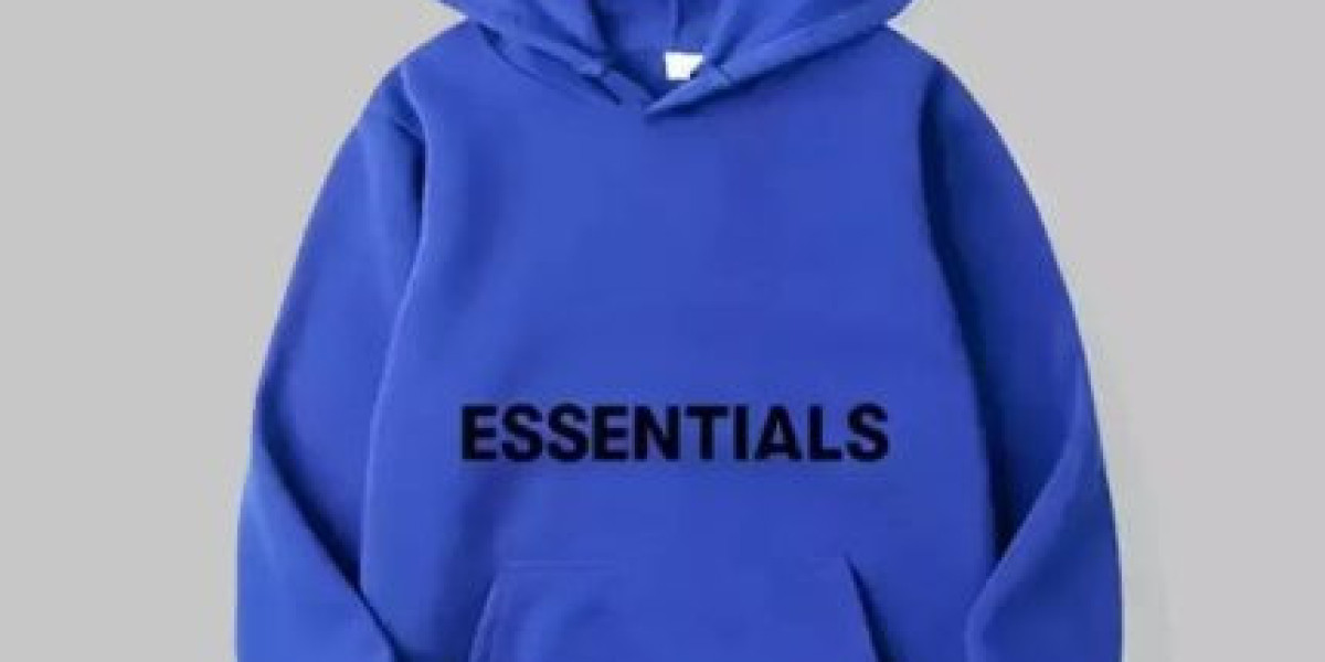 1977 Essential Hoodie A Timeless Wardrobe Staple