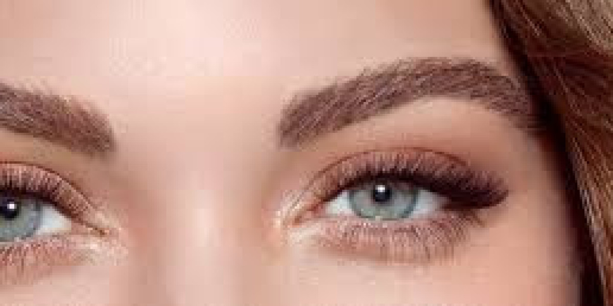 Hybrid Brows: The Perfect Blend of Definition and Depth